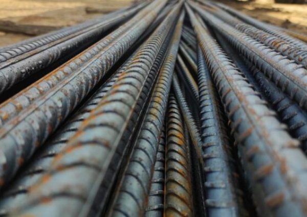 TMT-bars-A-comprehensive-guide-to-12mm-rod-weight-686x400